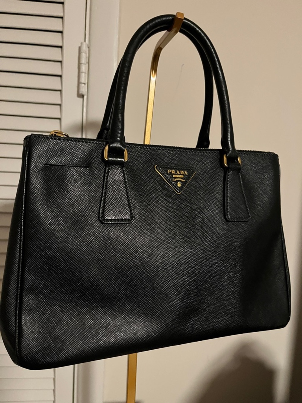 Prada Black Saffiano Leather Structured Satchel with Gold Hardware - Picture 4 of 11